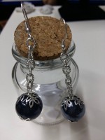Orecchini con perla in ceramica nera